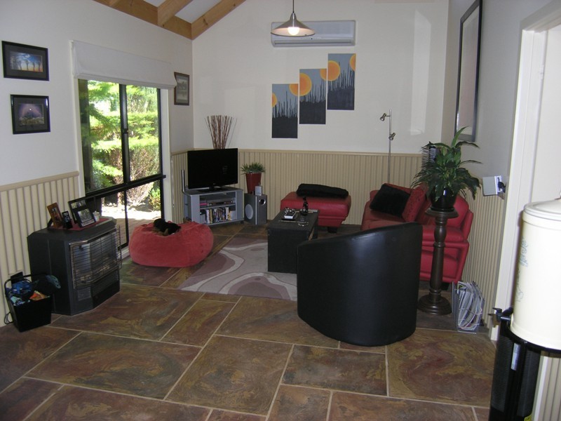 159 Great Alpine Road, Harrietville VIC 3741