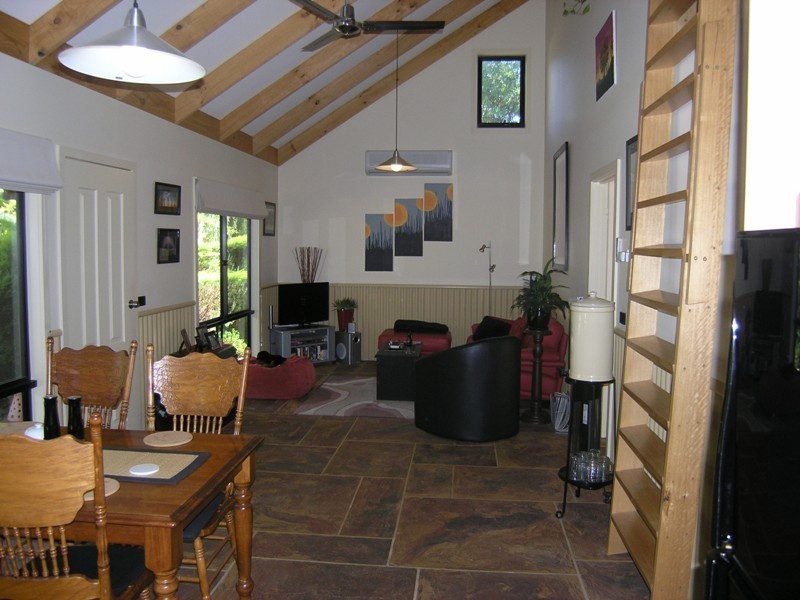 159 Great Alpine Road, Harrietville VIC 3741