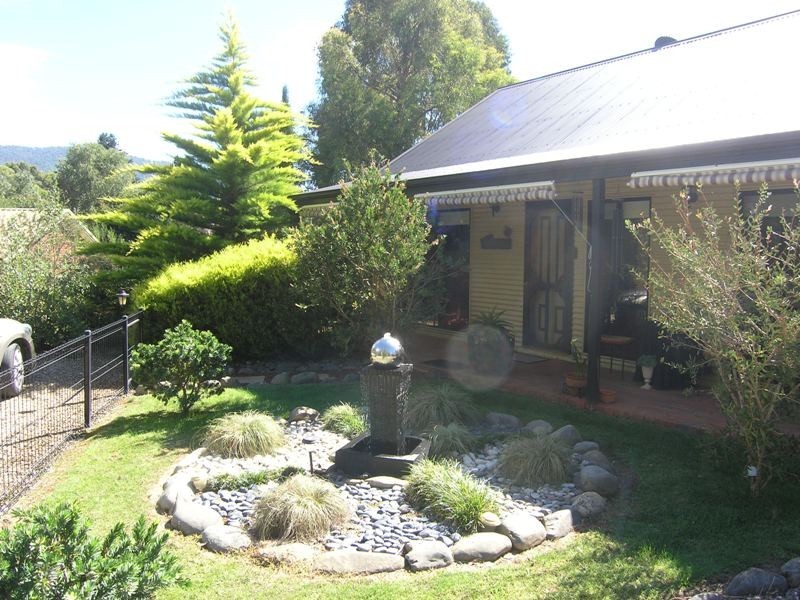 159 Great Alpine Road, Harrietville VIC 3741