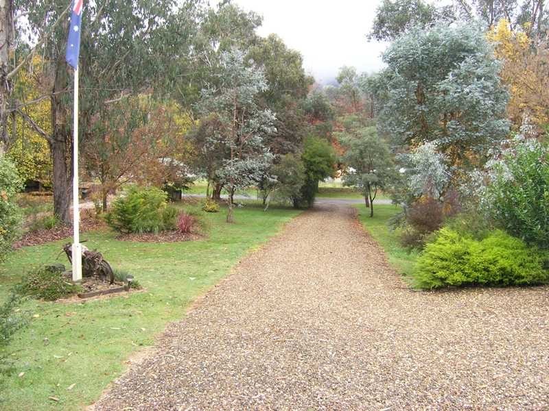 159 Great Alpine Road, Harrietville VIC 3741