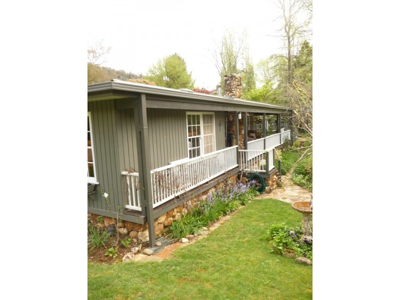 8 Tyntynder Lane, Bright VIC 3741