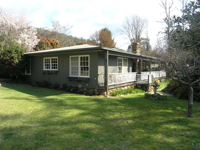 8 Tyntynder Lane, Bright VIC 3741
