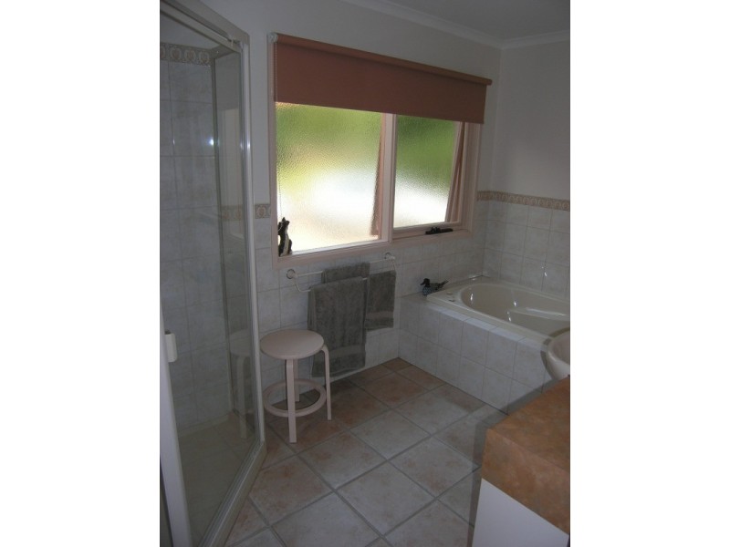 23 Bakers Gully Road, Bright VIC 3741