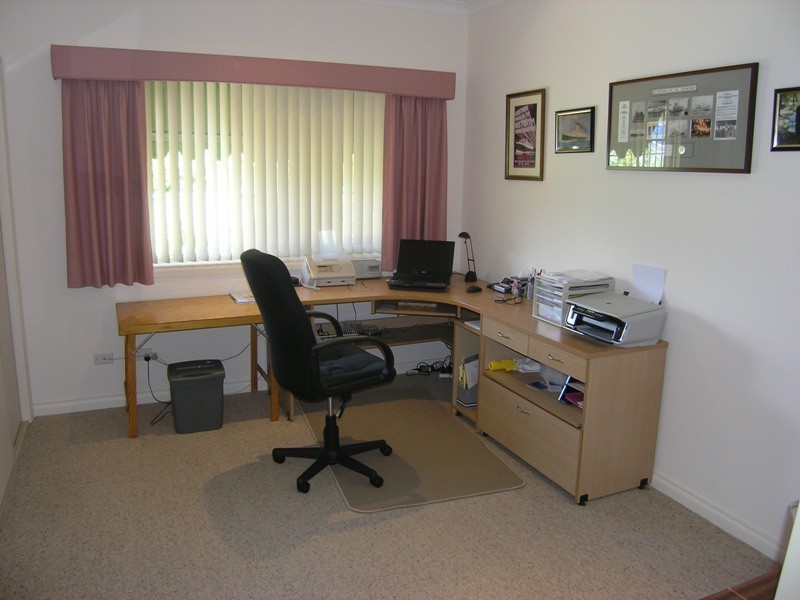 12 Park Street, Bright VIC 3741