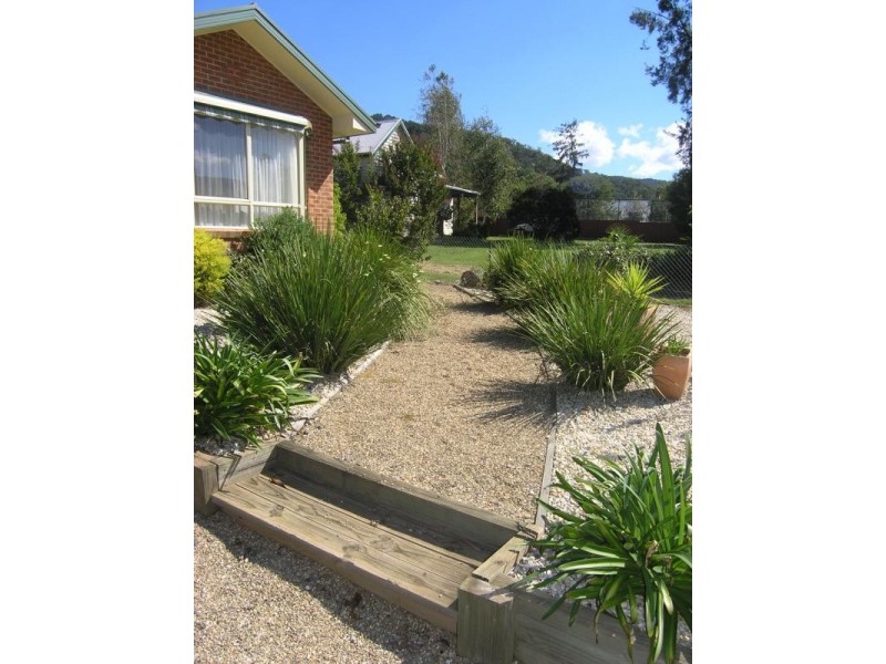 12 Park Street, Bright VIC 3741