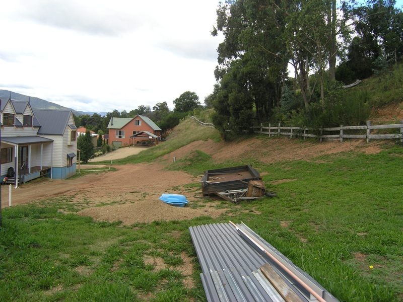 Lot 1,  The Track, Bright VIC 3741