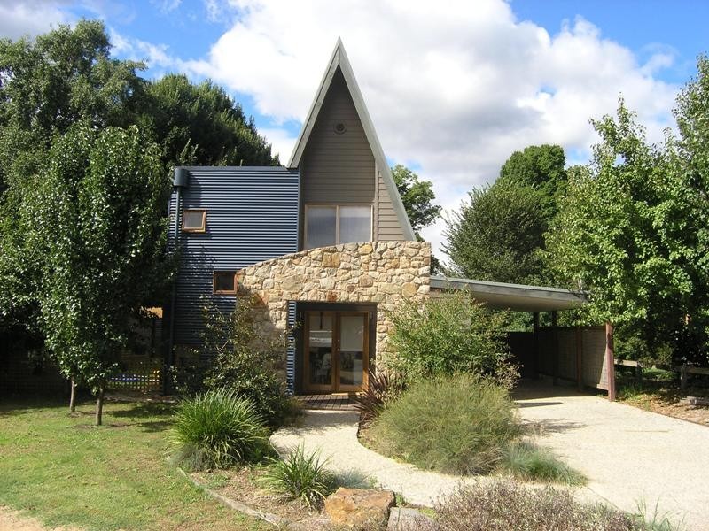 10 Butler Court, Bright VIC 3741