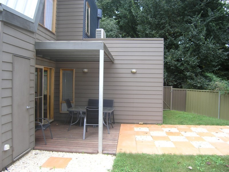 10 Butler Court, Bright VIC 3741