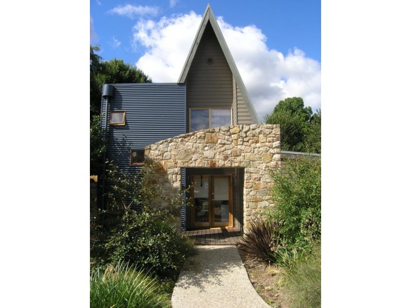 10 Butler Court, Bright VIC 3741