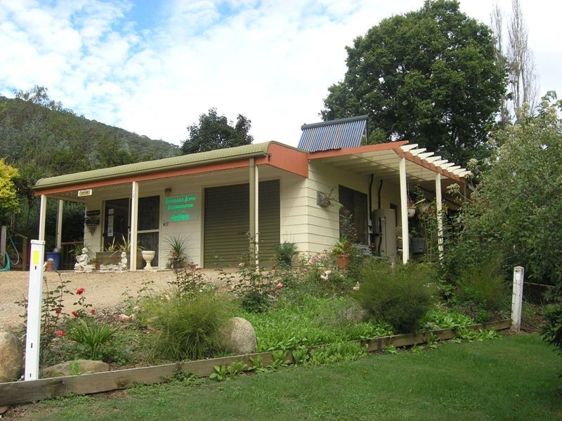 Lot B1, School Road, Wandiligong VIC 3744