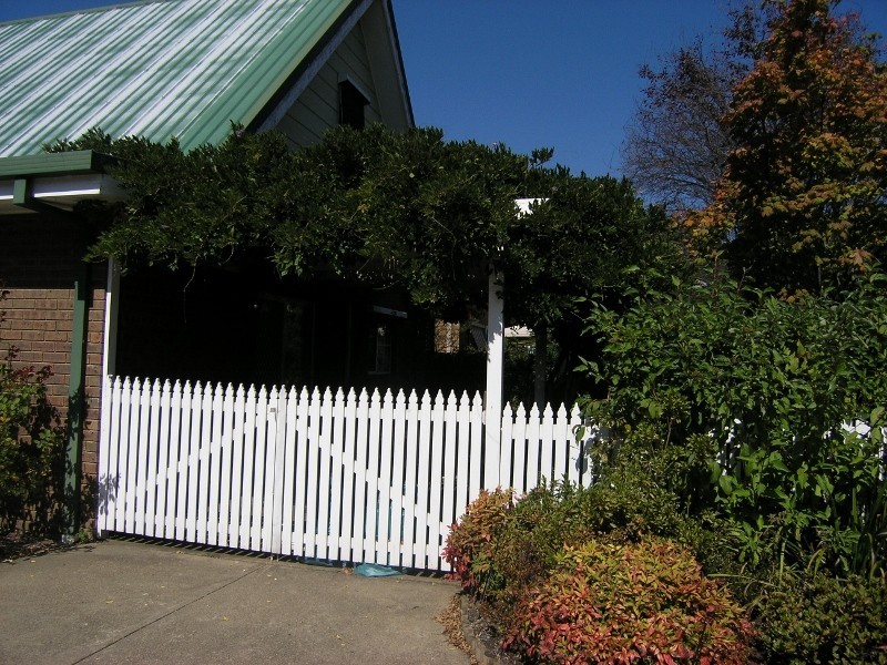 1/8 Wills St, Bright VIC 3741