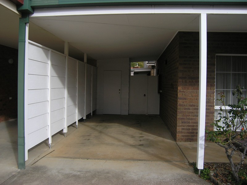 1/8 Wills St, Bright VIC 3741