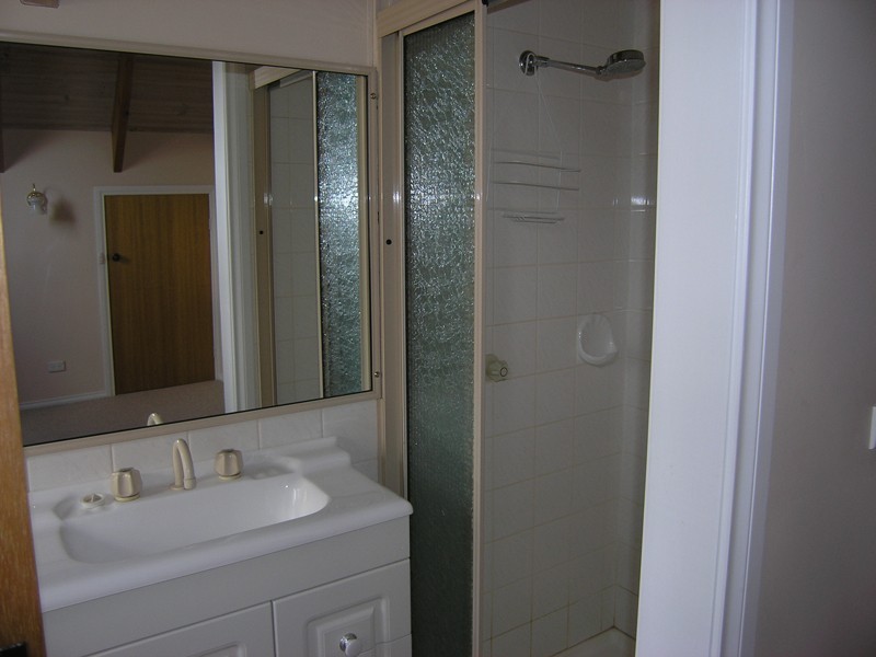 1/8 Wills St, Bright VIC 3741