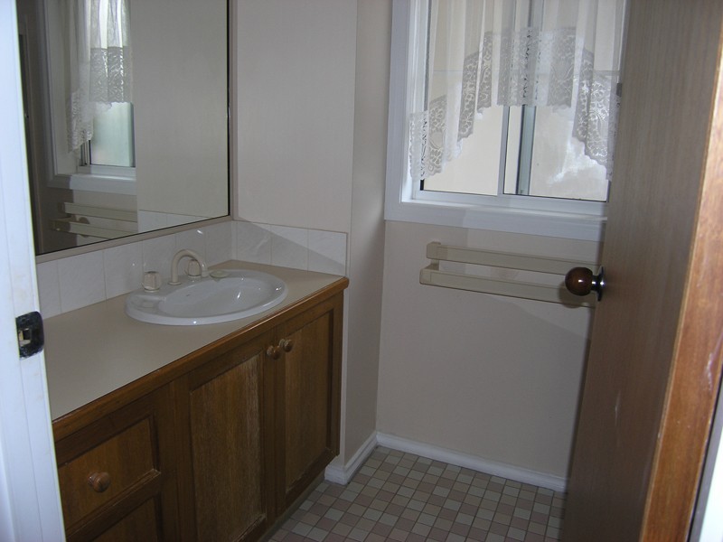 1/8 Wills St, Bright VIC 3741