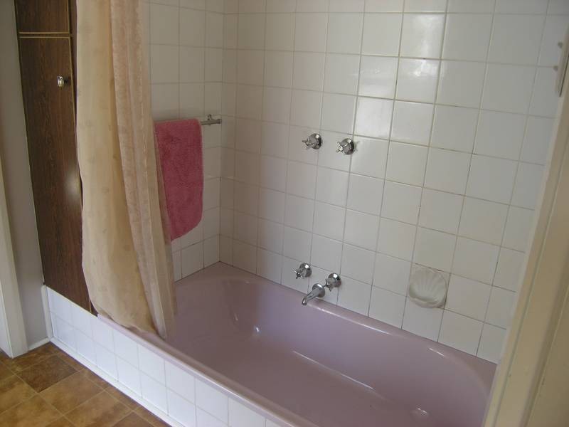 17 Churchill Ave, Bright VIC 3741