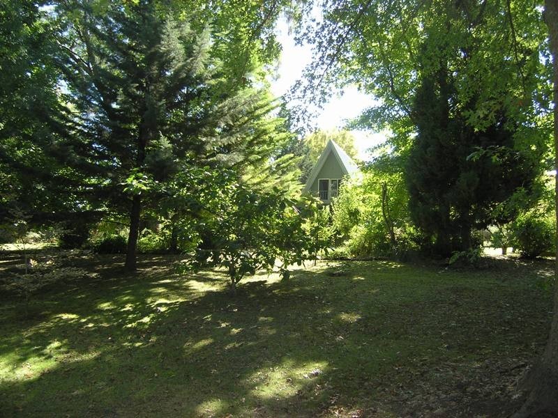 12 Showers Avenue, Bright VIC 3741