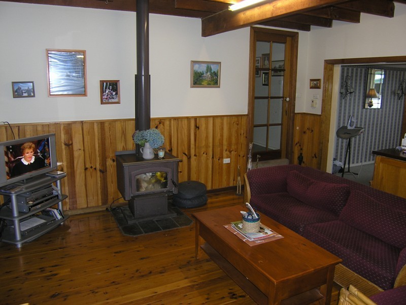 522 Morses Creek Road, Wandiligong VIC 3744