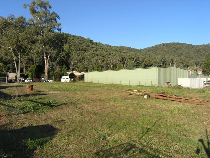 40 Churchill Avenue, Bright VIC 3741