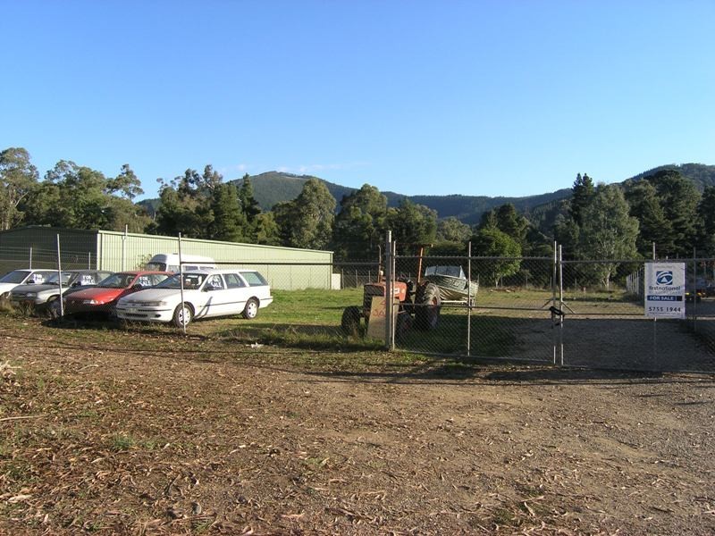 40 Churchill Avenue, Bright VIC 3741