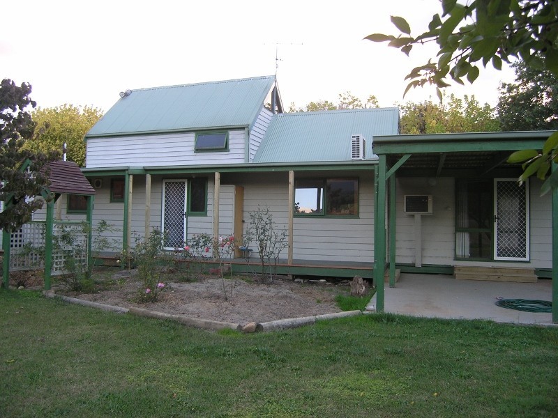 20 Wallace Dve, Buckland VIC 3740