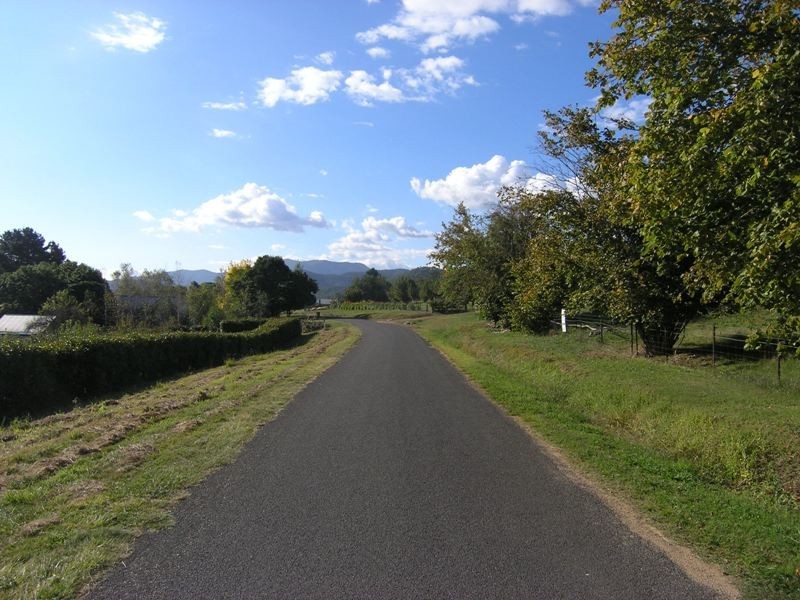 27 School Road, Wandiligong VIC 3744