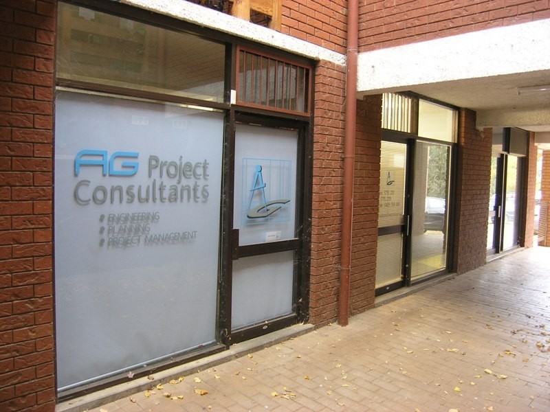 2 & 3/4 Ireland Street, Bright VIC 3741