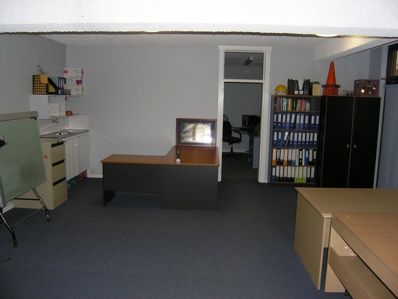 2 & 3/4 Ireland Street, Bright VIC 3741