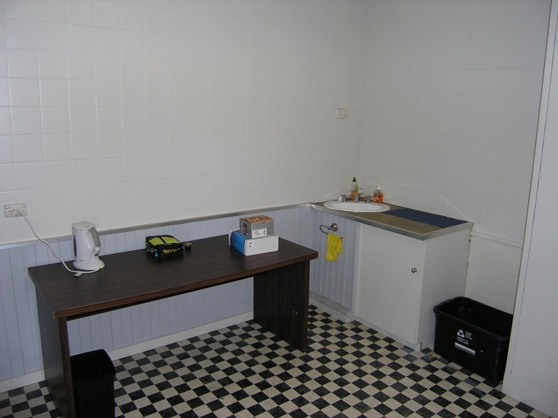 2 & 3/4 Ireland Street, Bright VIC 3741