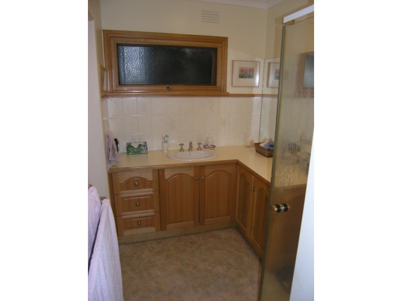 77 Gavan Street, Bright VIC 3741