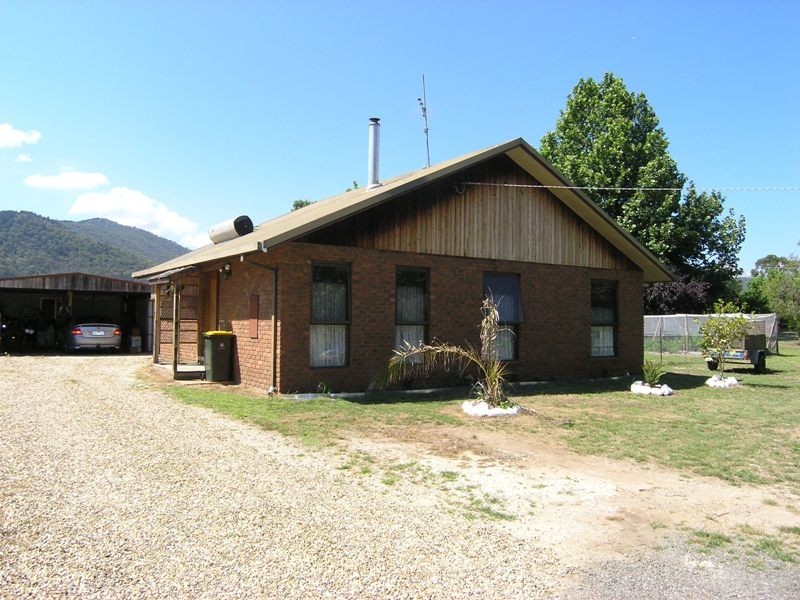 6 & 8 Wallace Drive, Buckland VIC 3740