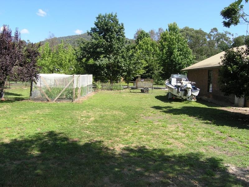 6 & 8 Wallace Drive, Buckland VIC 3740