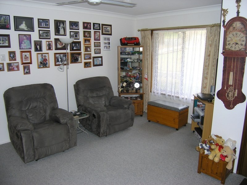 6 Cindy Court, Bright VIC 3741