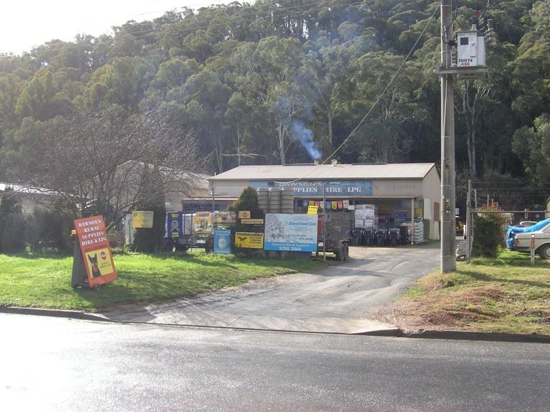 49 Churchill Avenue, Bright VIC 3741