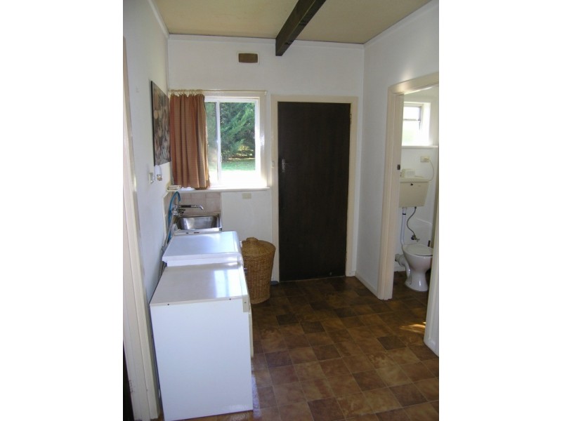 17 Churchill Avenue, Bright VIC 3741