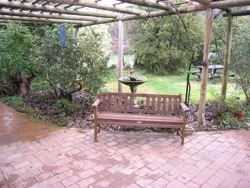 23 Wallace Drive, Buckland VIC 3740