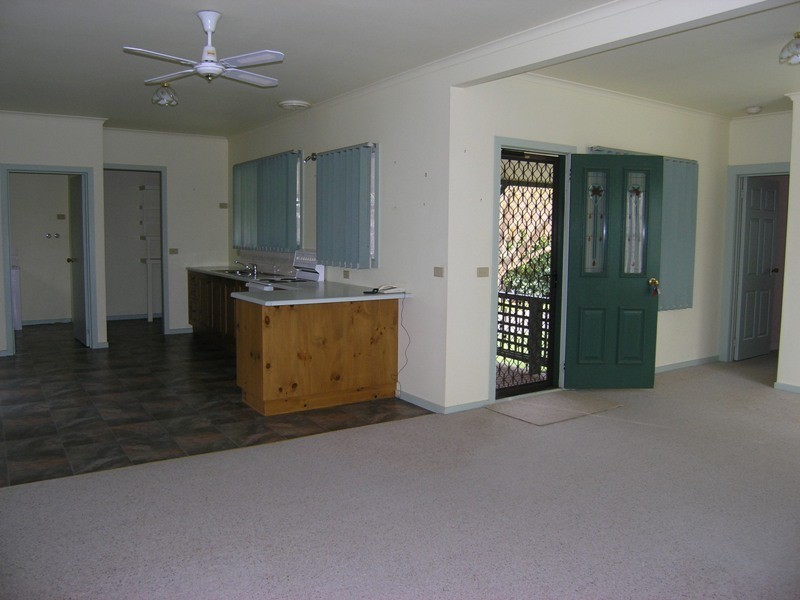 14 Lumley Dve, Bright VIC 3741