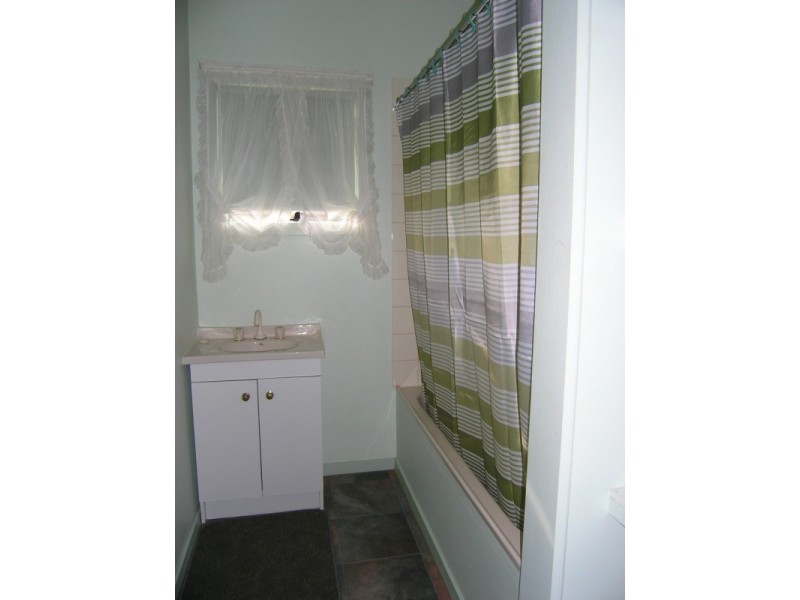 14 Lumley Dve, Bright VIC 3741