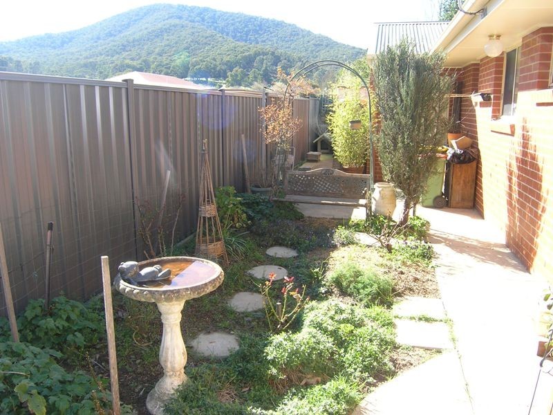 5/11 Toorak Road, Bright VIC 3741