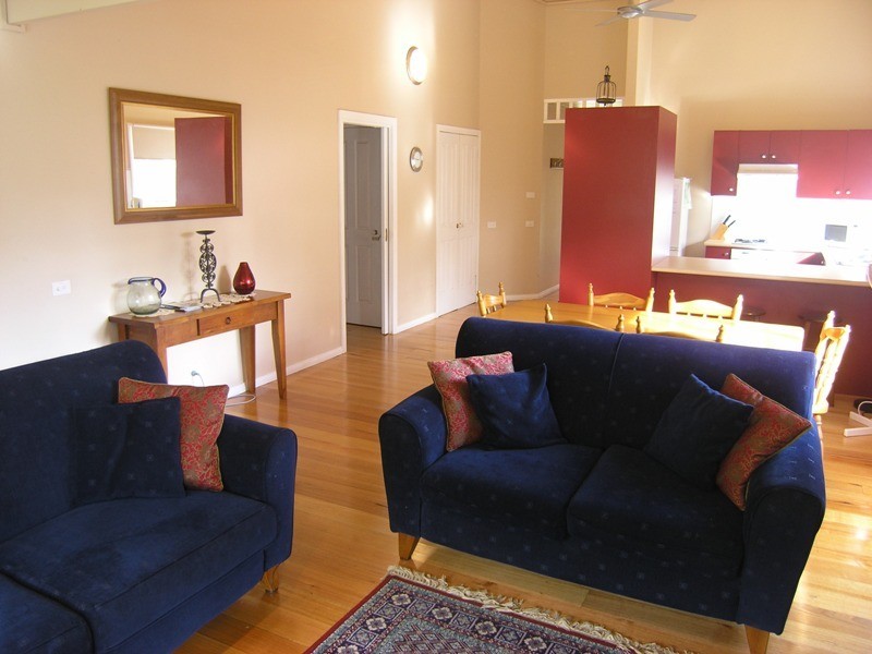 7 Alpine View Avenue, Bright VIC 3741