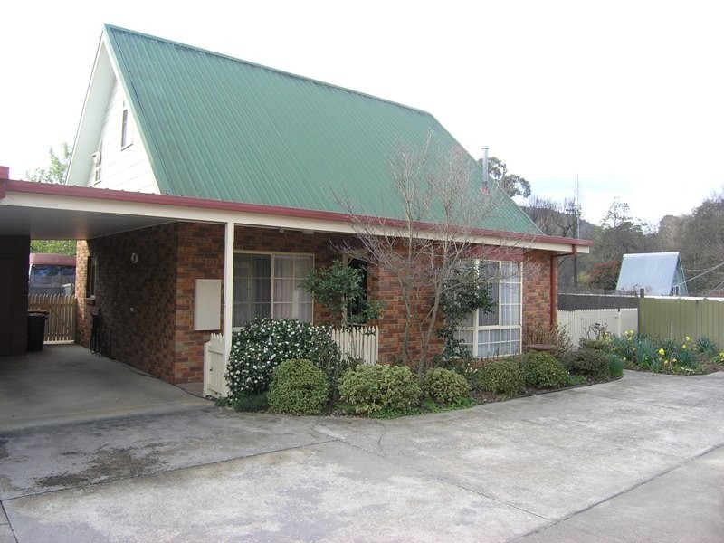 6/10 Wills Street, Bright VIC 3741