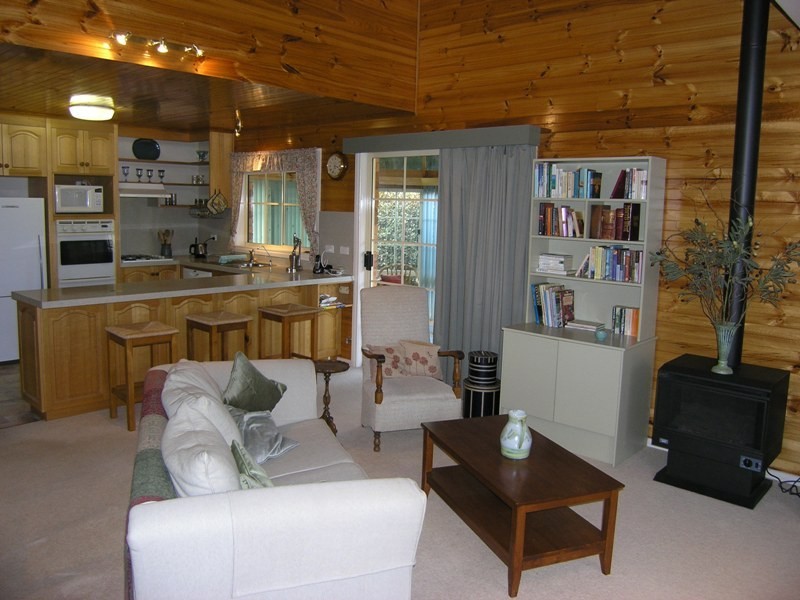 6/10 Wills Street, Bright VIC 3741