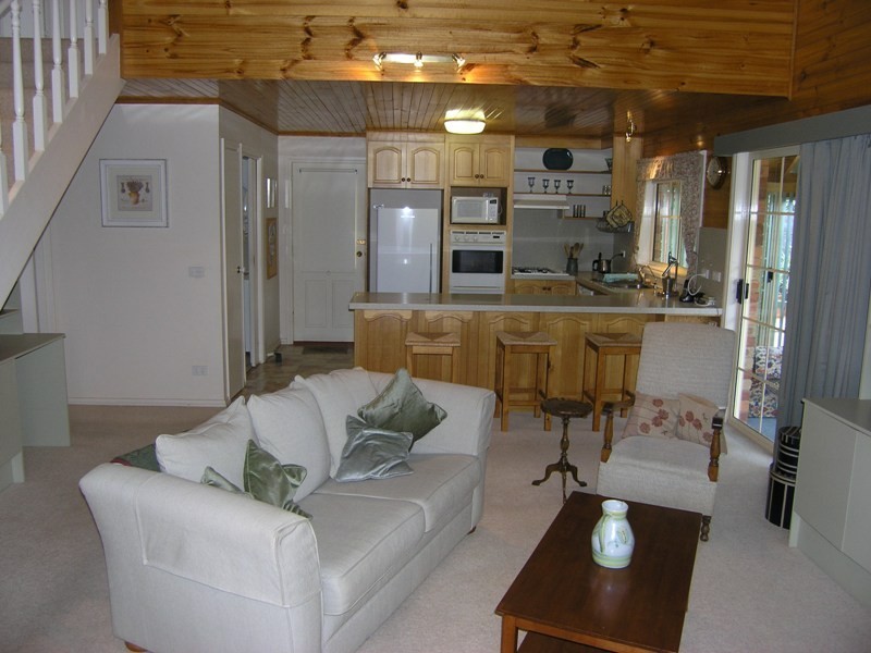 6/10 Wills Street, Bright VIC 3741