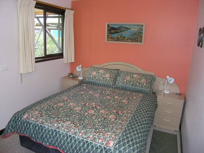 32 Bakers Gully Road, Bright VIC 3741