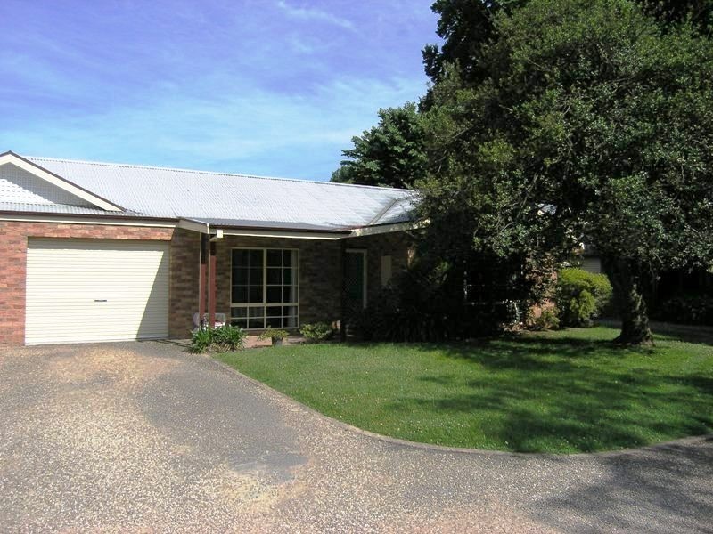 2/99-101 Delany Avenue, Bright VIC 3741