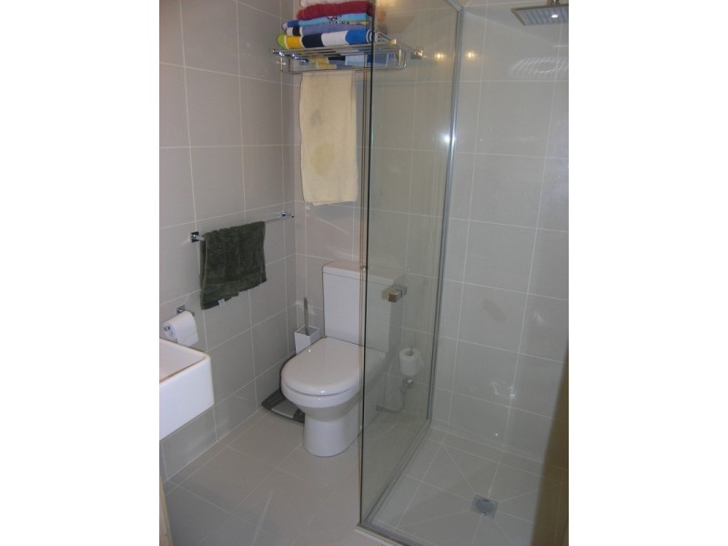 2/99-101 Delany Avenue, Bright VIC 3741