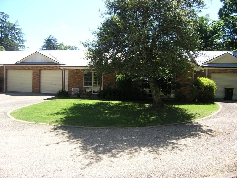 2/99-101 Delany Avenue, Bright VIC 3741