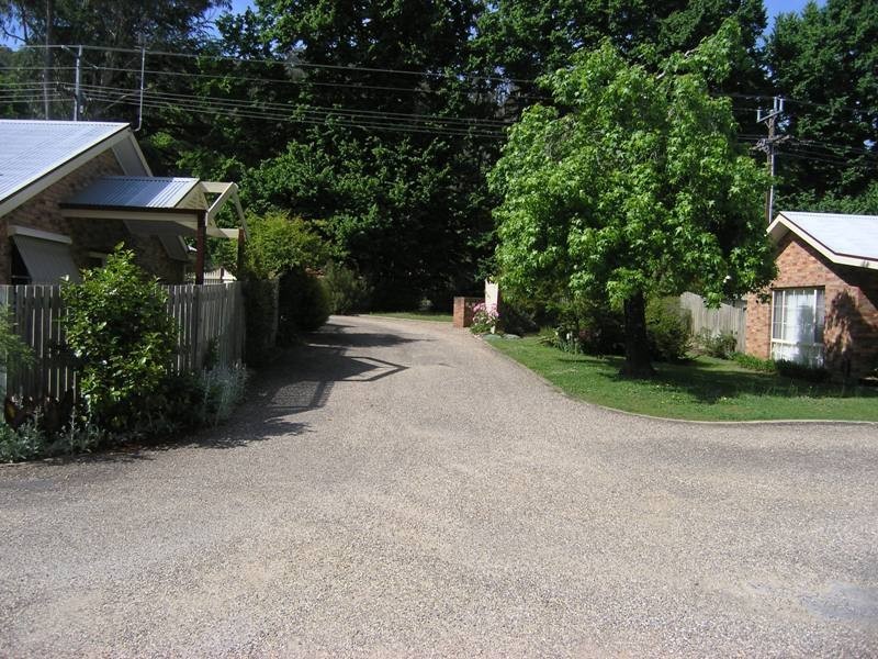 2/99-101 Delany Avenue, Bright VIC 3741