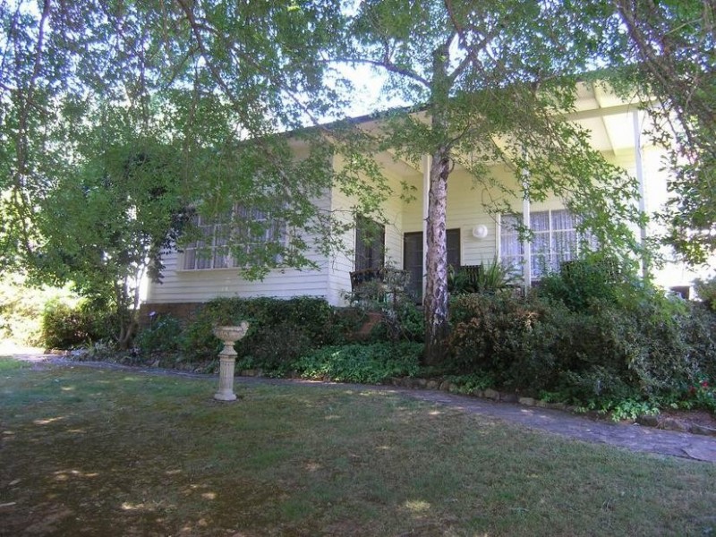 25 Bakers Gully Road, Bright VIC 3741