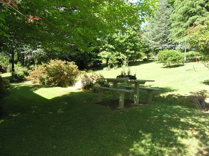 25 Bakers Gully Road, Bright VIC 3741