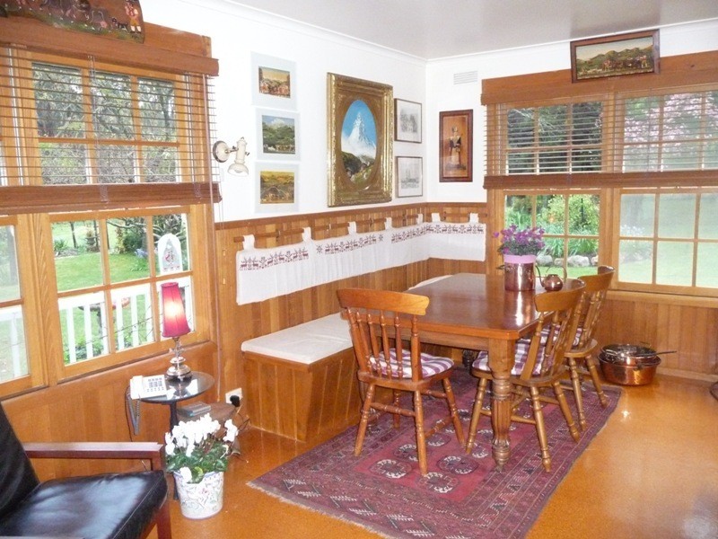 8 Tyntynder Lane, Bright VIC 3741